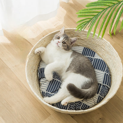 Crazy Cat Straw Bed